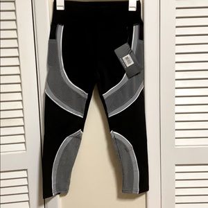 Brand new Ankle legging